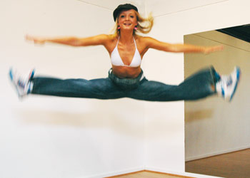Dancer: Laura Cowan